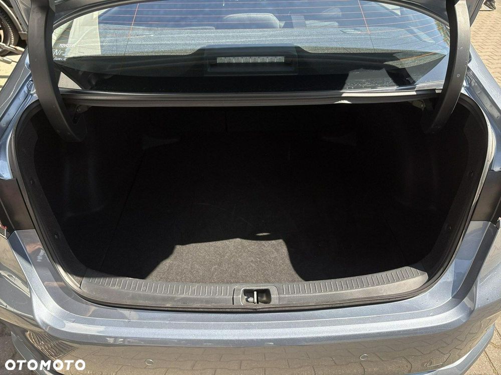 Toyota Corolla 1.5 Comfort - 15