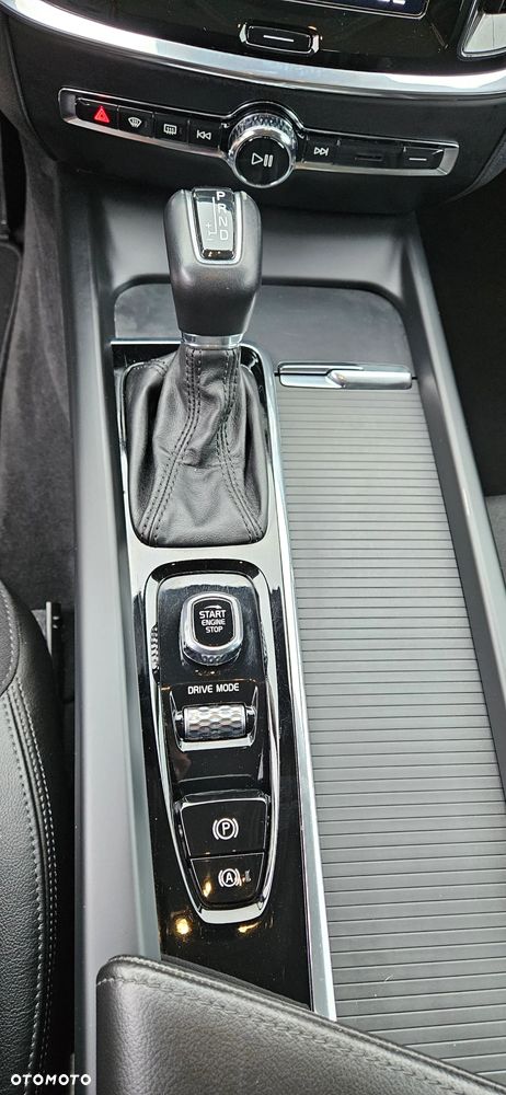Volvo V60 D3 Geartronic Momentum - 23