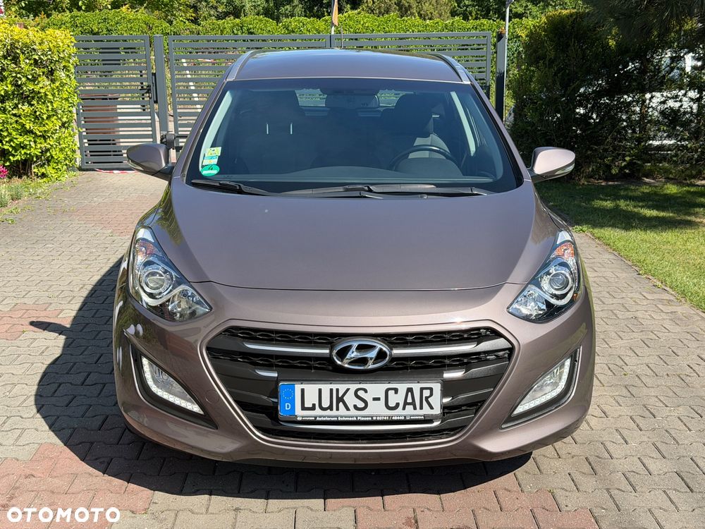 Hyundai i30 blue Kombi 1.4 YES Gold - 8