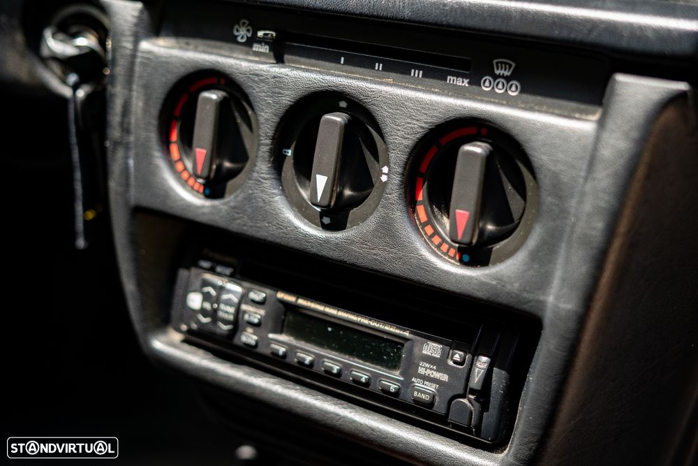 Mercedes-Benz W201 (1982-1993) 190 D 2.0 - 27