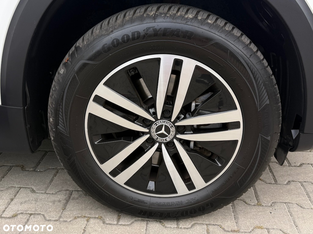 Mercedes-Benz GLB 200 d 8G-DCT - 21