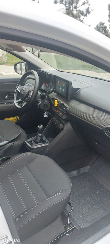 Dacia Logan TCe 90 CVT Comfort - 8