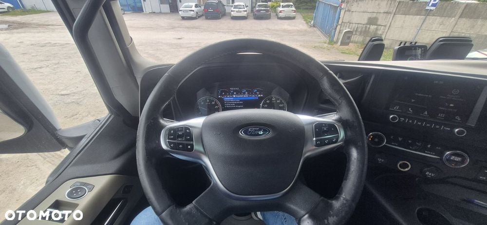 Ford F-MAX - 11