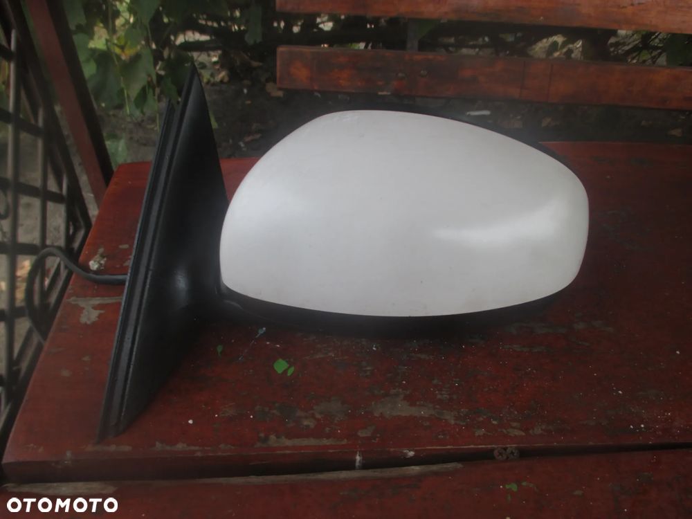 lusterko Skoda Fabia II lift 1026 5Pin Europa - 4