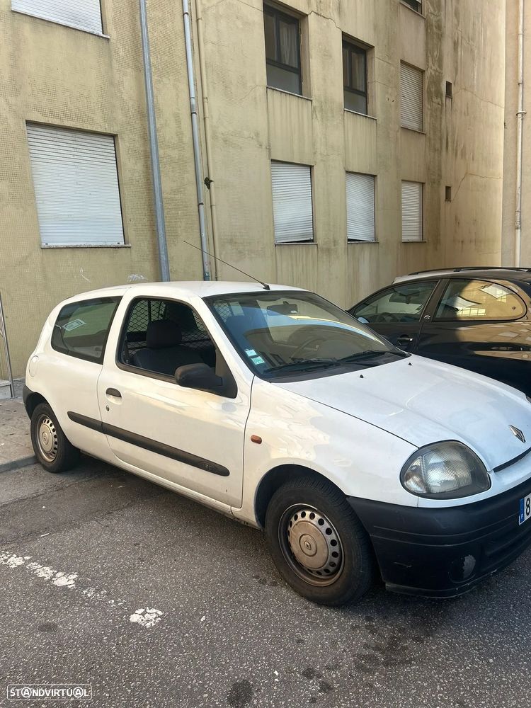 Renault Clio 1.9 D RN - 5