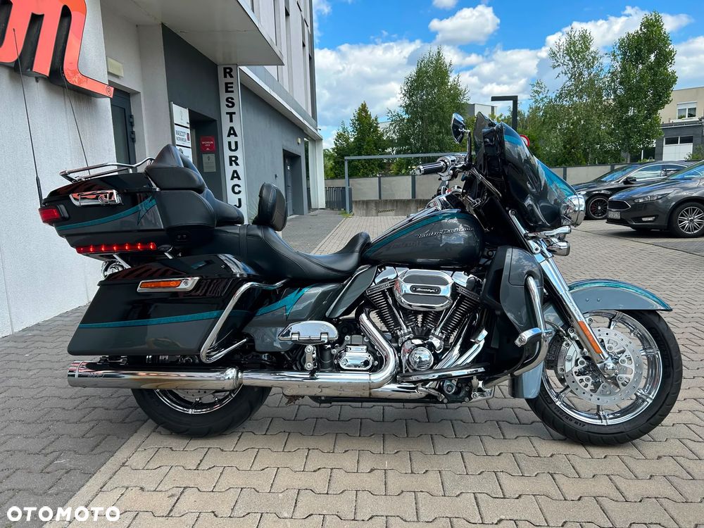 Harley-Davidson FLHTCU Ultra - 32