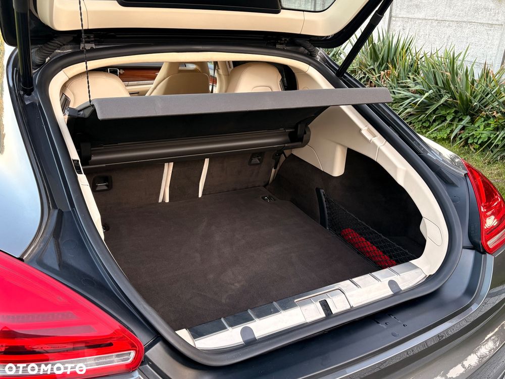 Porsche Panamera 4S Executive - 33