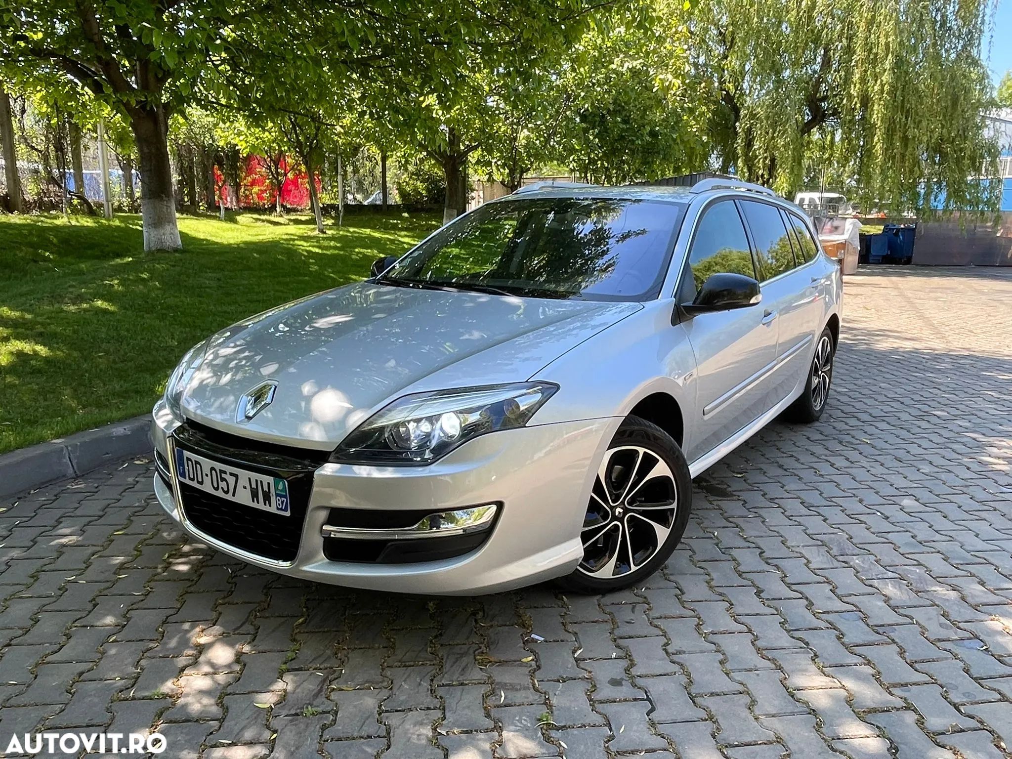 Renault Laguna - 1