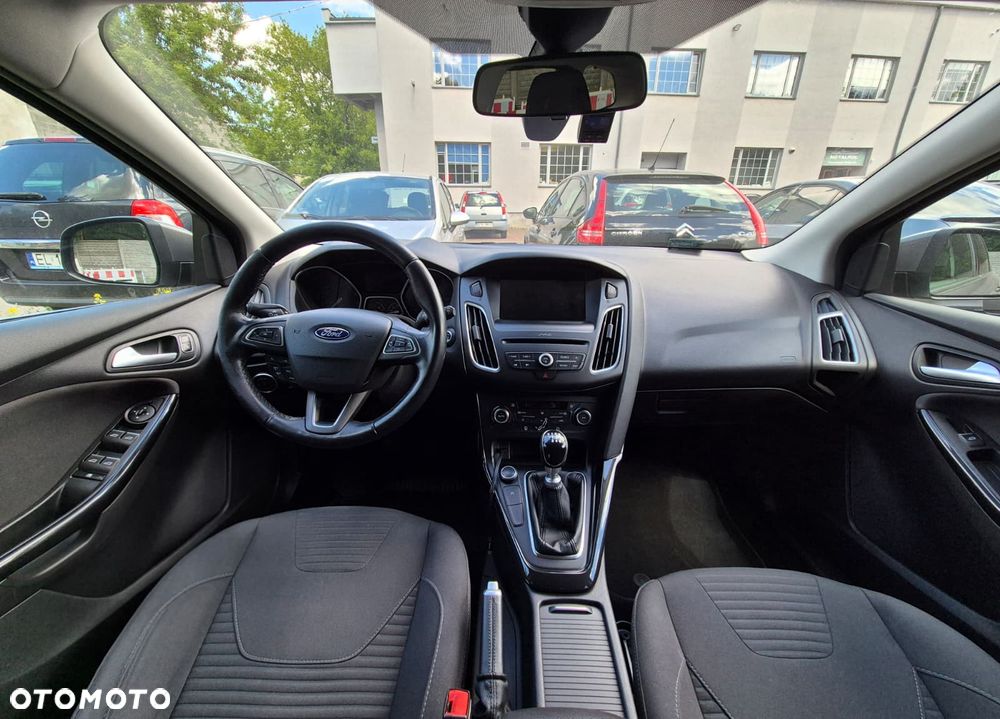 Ford Focus 1.5 EcoBoost Titanium ASS - 8