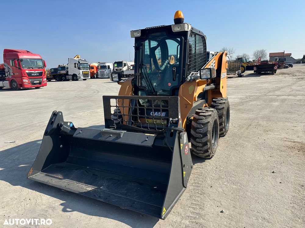 Case SR 210 LOADER - 2