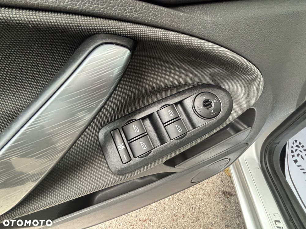 Ford C-MAX 1.6 Ambiente - 14