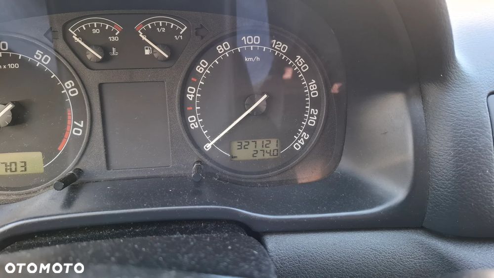Skoda Octavia 2.0 Ambiente - 9