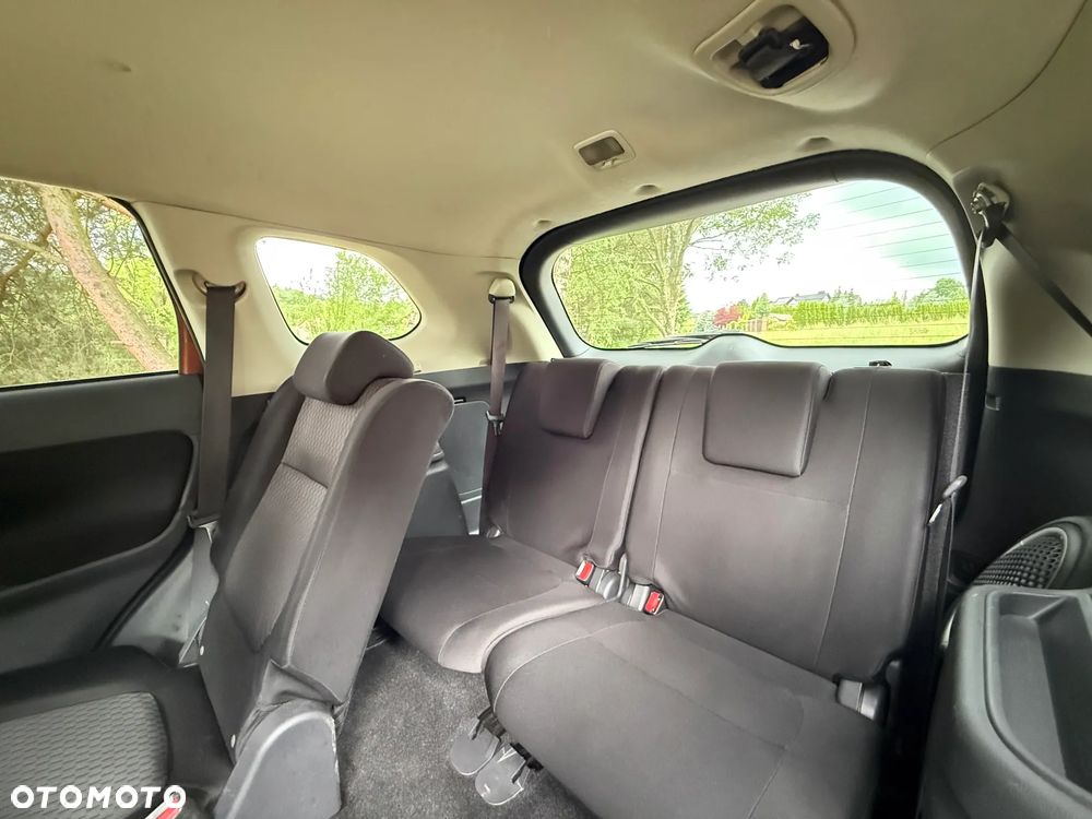 Mitsubishi Outlander 2.0 Intense + - 24