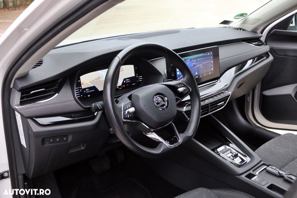 Skoda Octavia 2.0 TDI DSG Sportline - 24