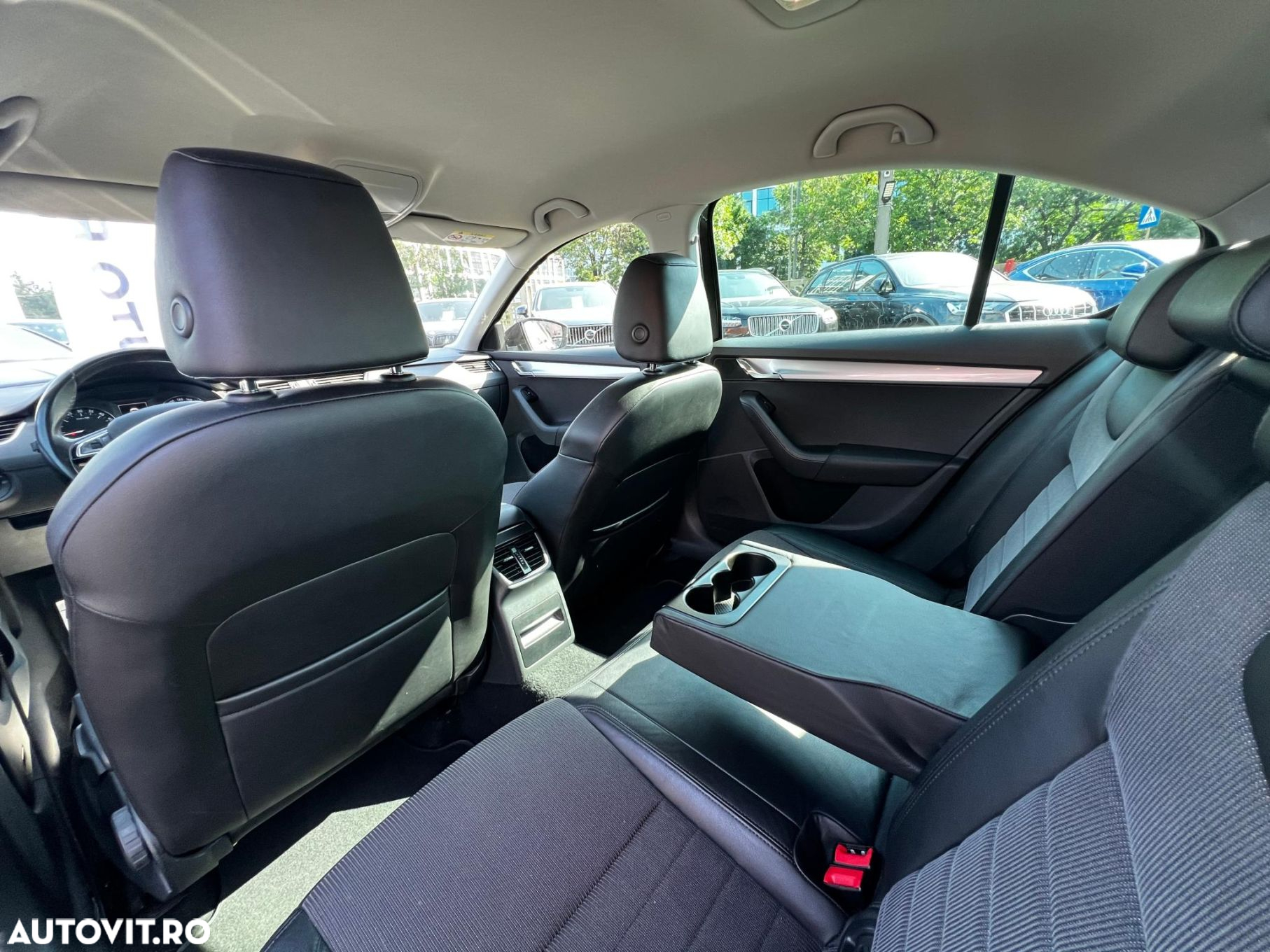 Skoda Octavia 2.0 TDI 4x4 DSG Style - 16