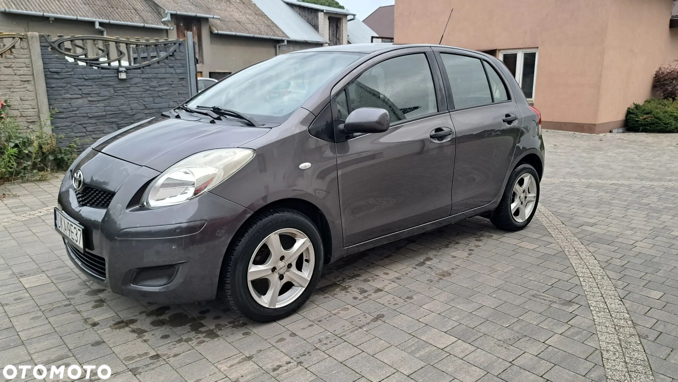 Toyota Yaris 1.0 Luna A/C - 1