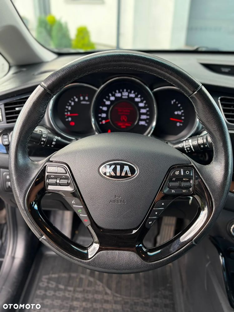 Kia Ceed 1.6 CRDi 128 ISG Edition 7 - 28