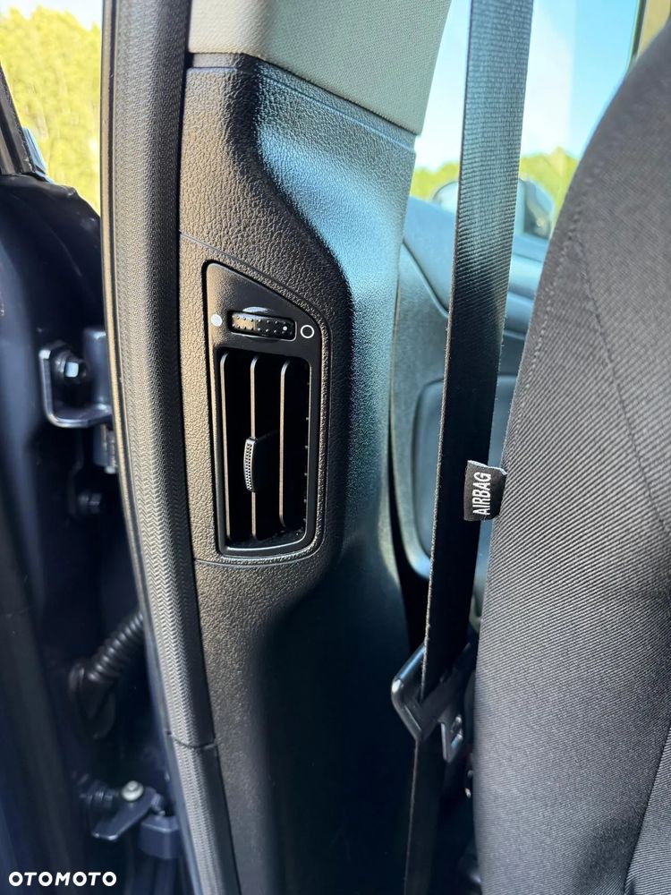 Ford Mondeo 2.0 TDCI Champions Edition - 24