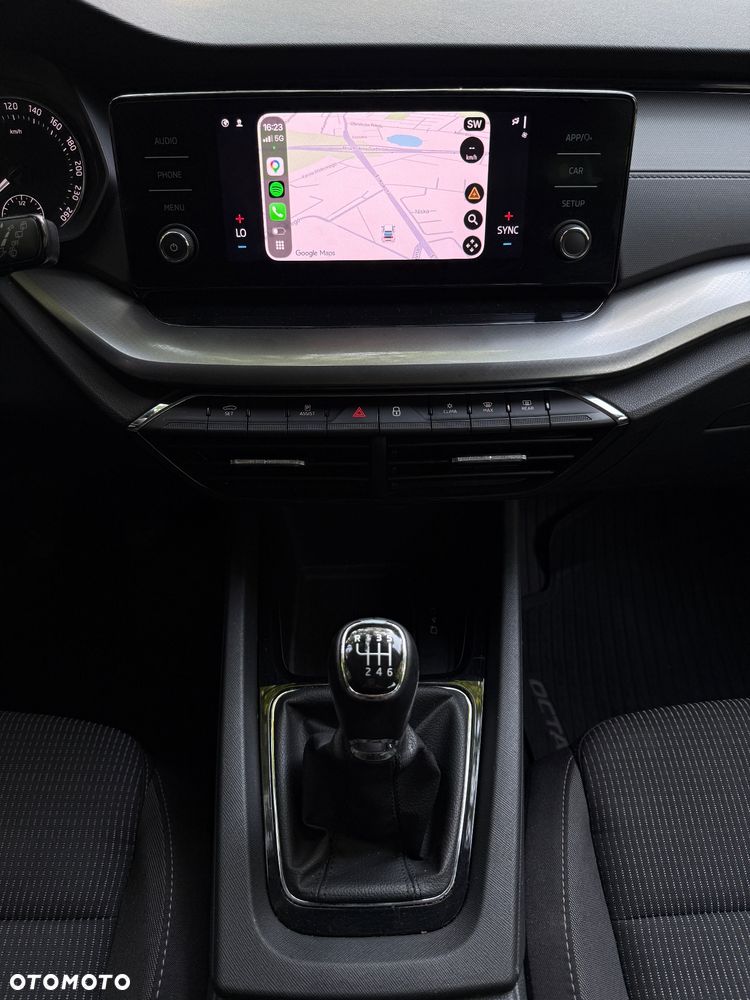 Skoda Octavia 1.5 TSI ACT Ambition - 27