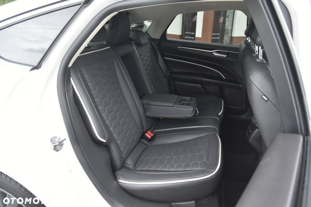 Ford Mondeo 2.0 EcoBlue Vignale - 24