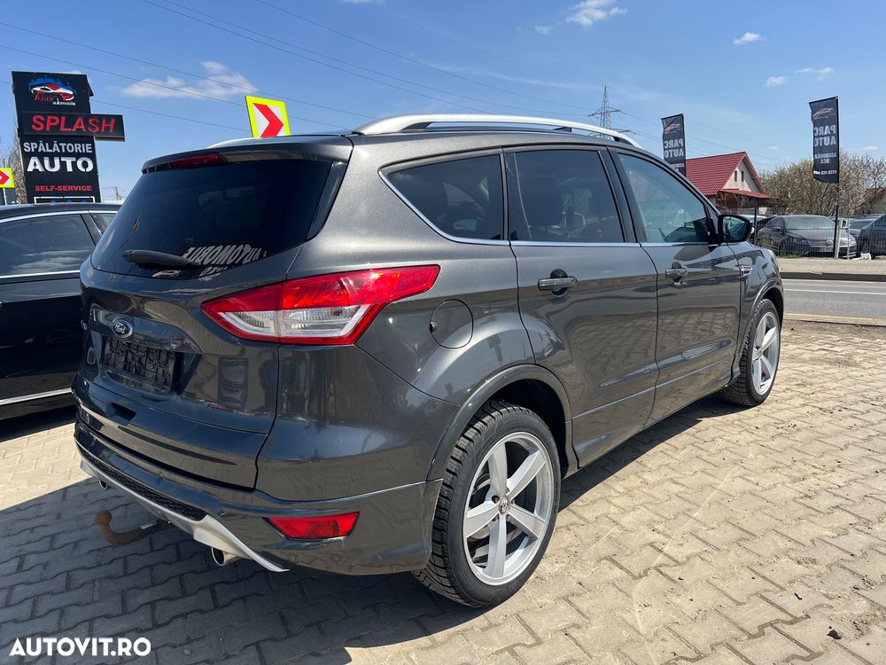 Ford Kuga 2.0 TDCi 4WD Powershift Titanium - 4