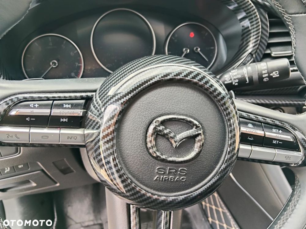 Mazda 3 e-SKYACTIV-X 186 M HYBRID TAKUMI - 31