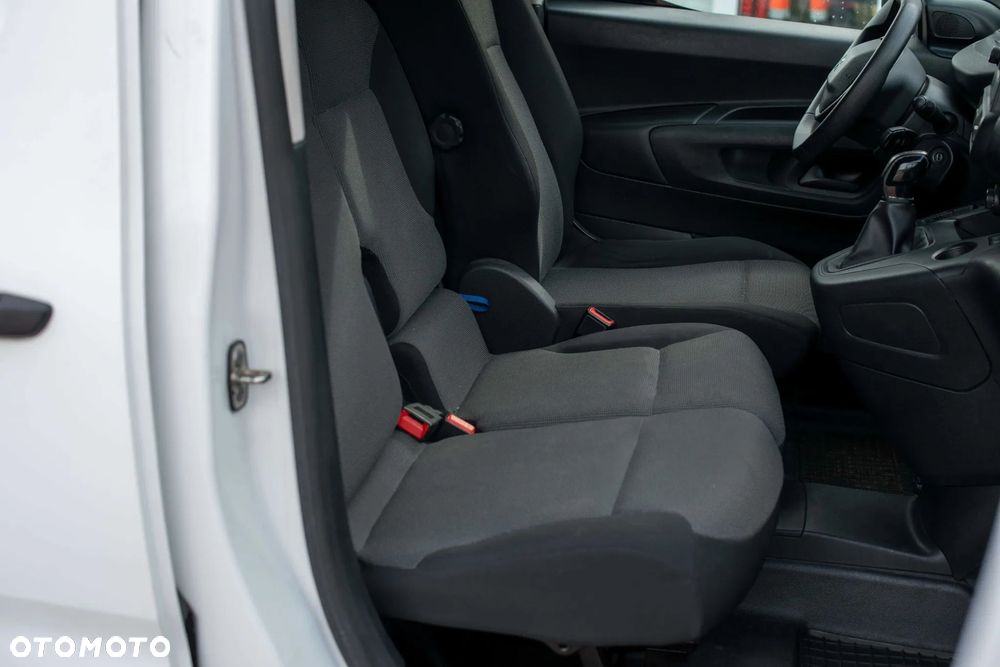 Peugeot PARTNER  Faktura VAT 23% - 18