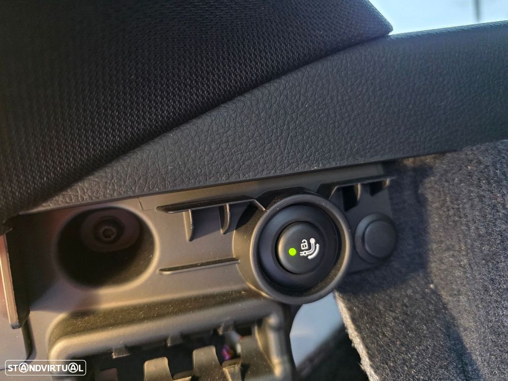 BMW 320 d Touring Pack M - 27