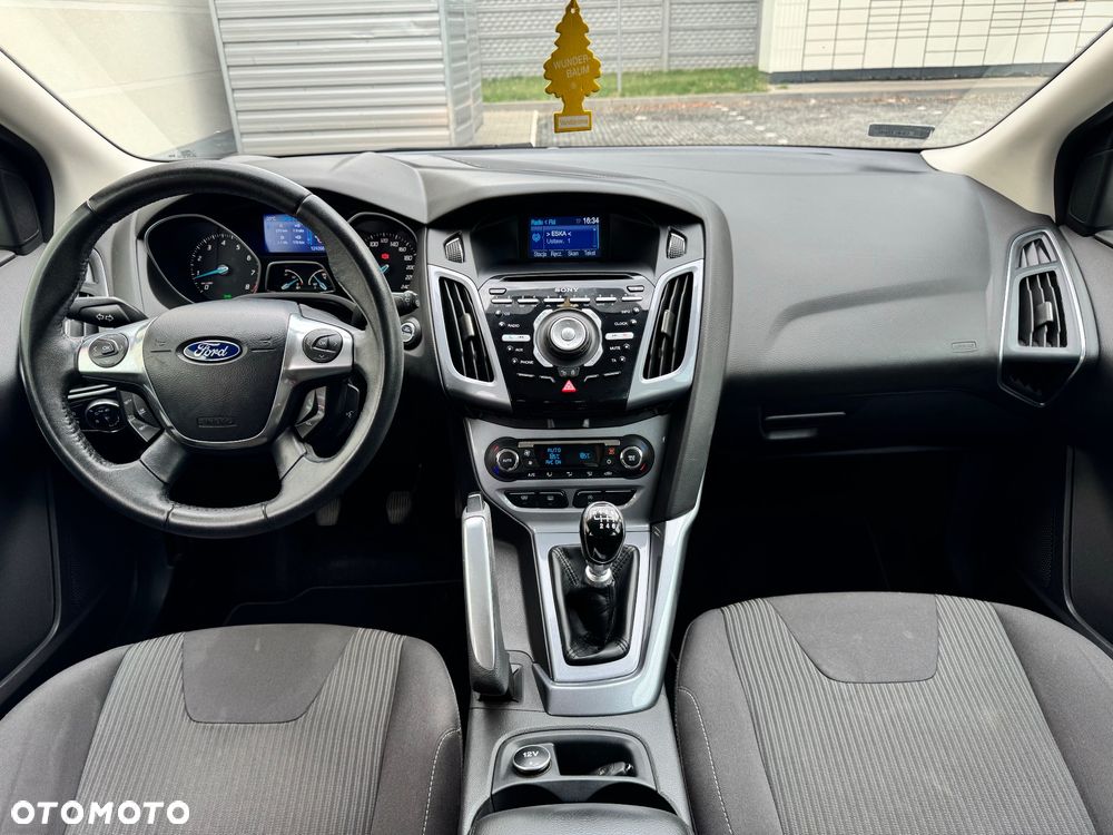 Ford Focus 1.6 EcoBoost Titanium - 9