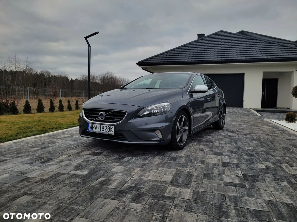 Volvo V40 D2 R Design - 1