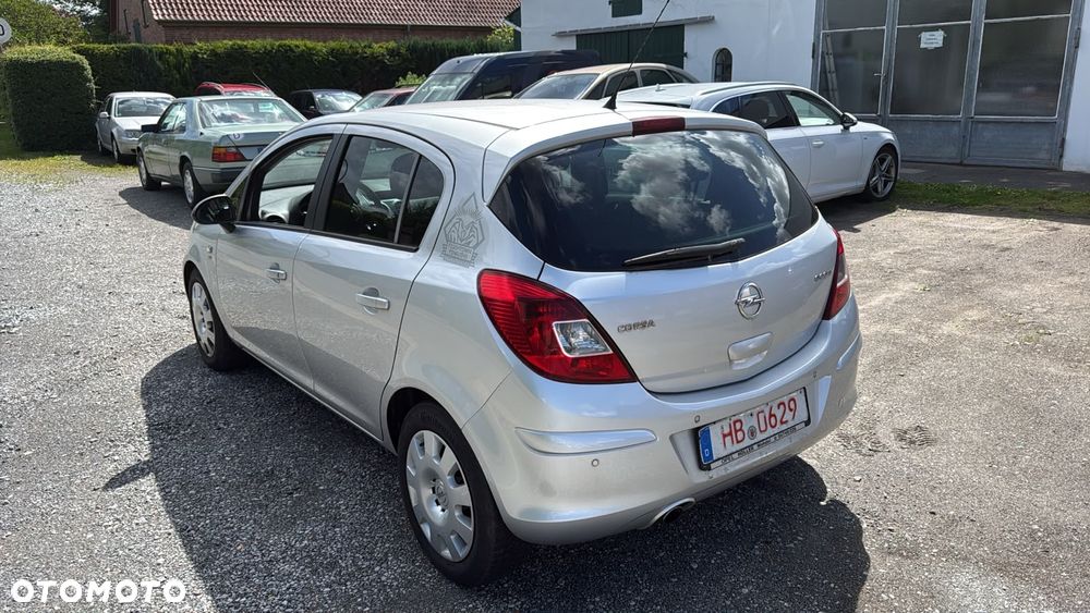 Opel Corsa - 2