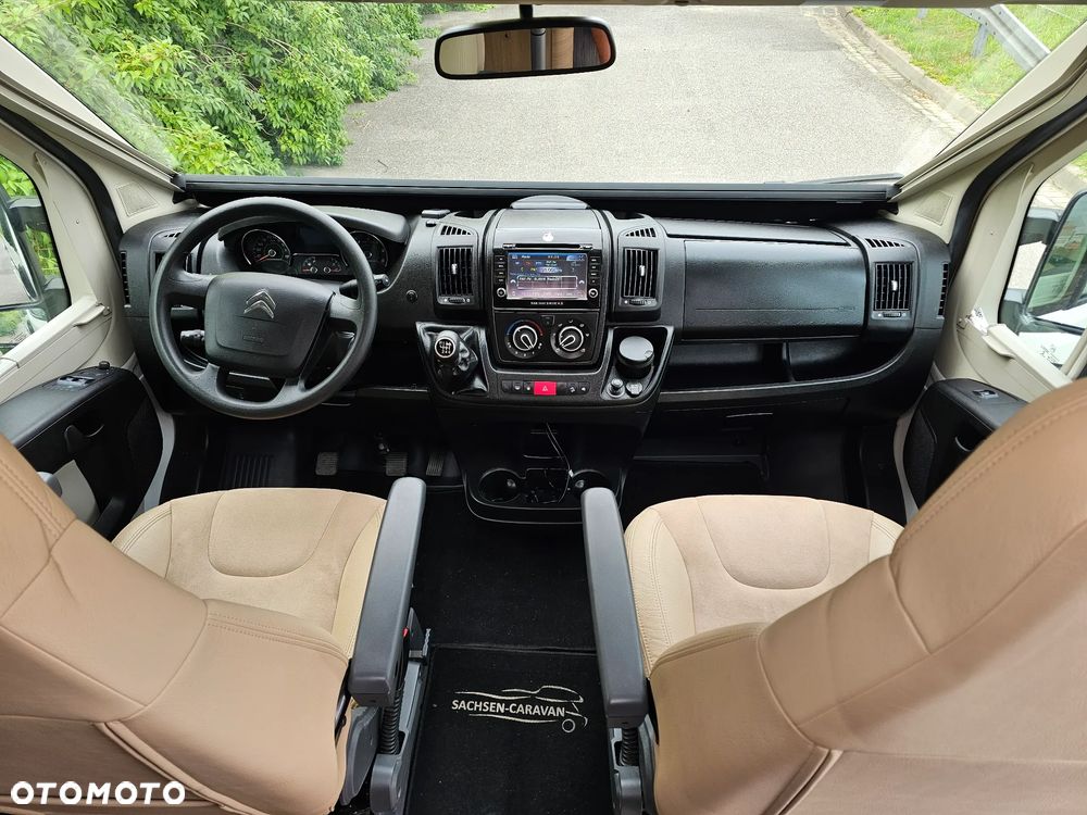 Adria TWIN 600 LUX Zimowy Hak MAX doposażony - 12