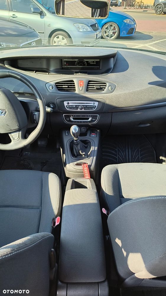 Renault Scenic 1.9 dCi Emotion Plus - 6