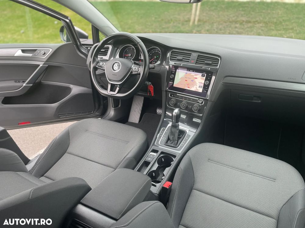 Volkswagen Golf 1.6 TDI SCR DSG Comfortline - 5