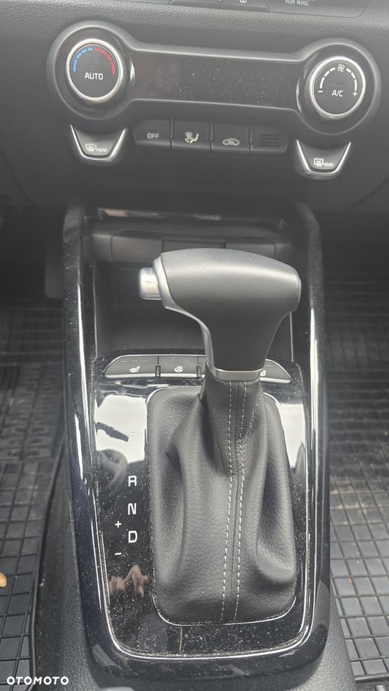 Kia Stonic 1.0 T-GDI L DCT - 12