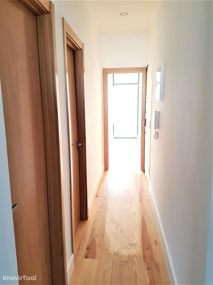 Excelente T1 na Praça do Chile - Grande imagem: 5/10