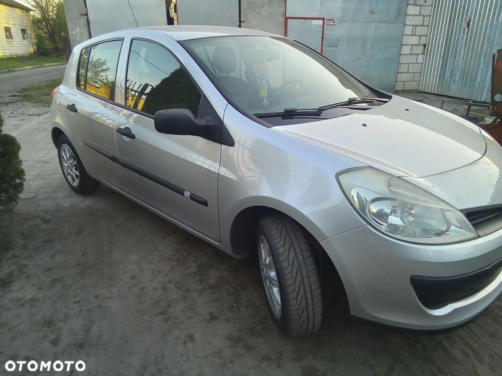 Renault Clio - 3