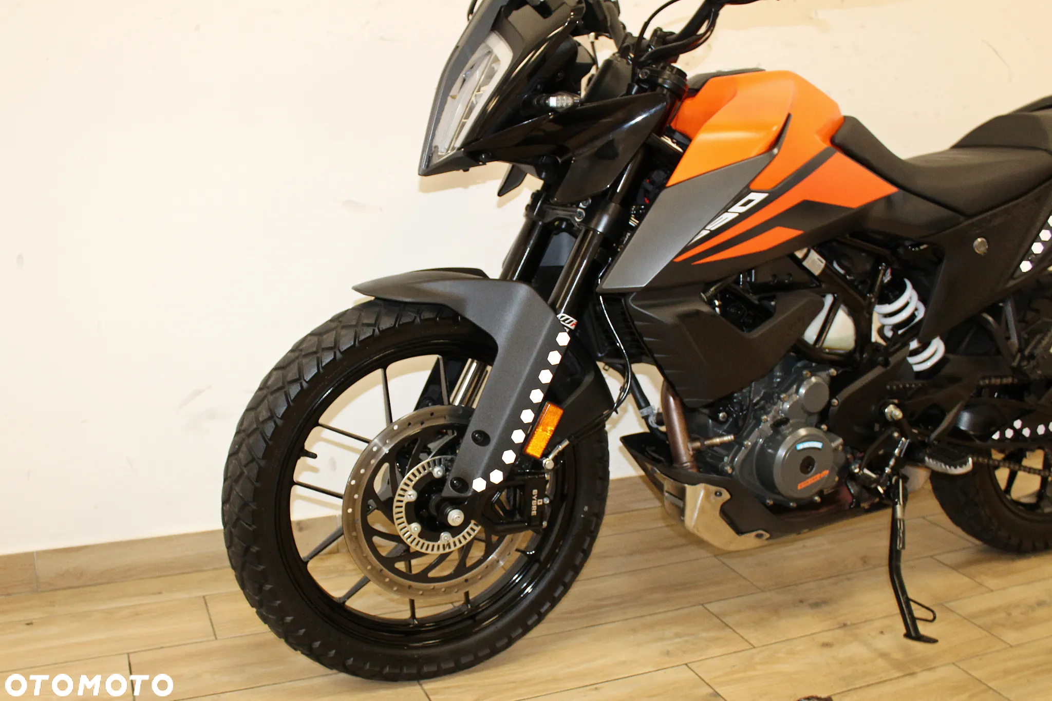 KTM Adventure - 12