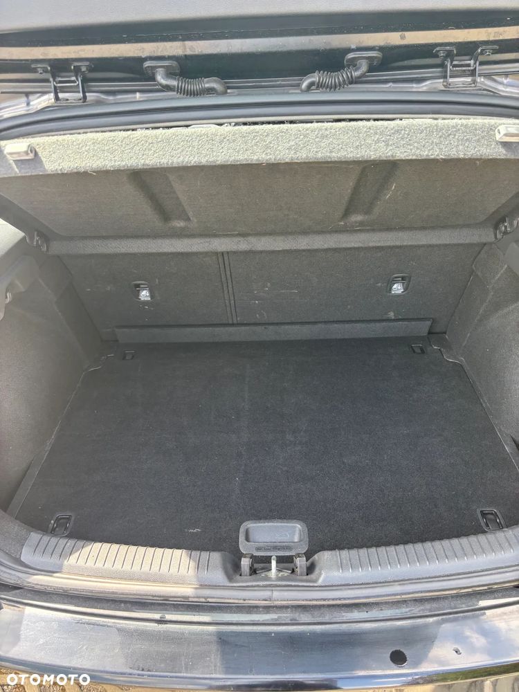 Hyundai i30 1.5 DPI Classic + - 27