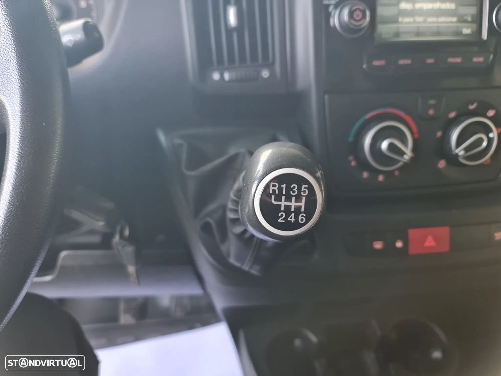 Peugeot BOXER 2.0 Blue-Hdi L1H1 *GPS/Ac/ IVA DEDUTÍVEL - 30