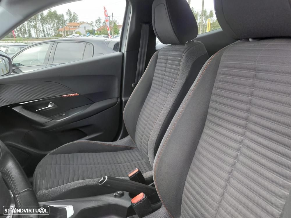 Peugeot 2008 1.2 PureTech Active - 6