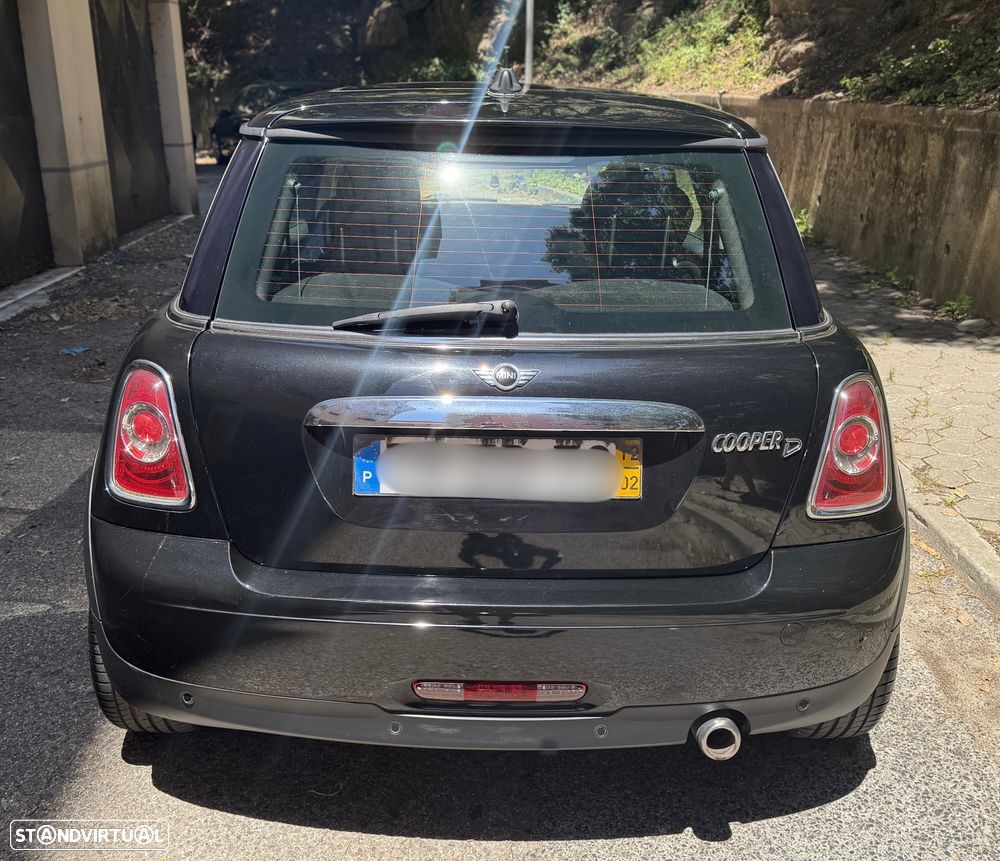 MINI 3 Portas Cooper D - 4