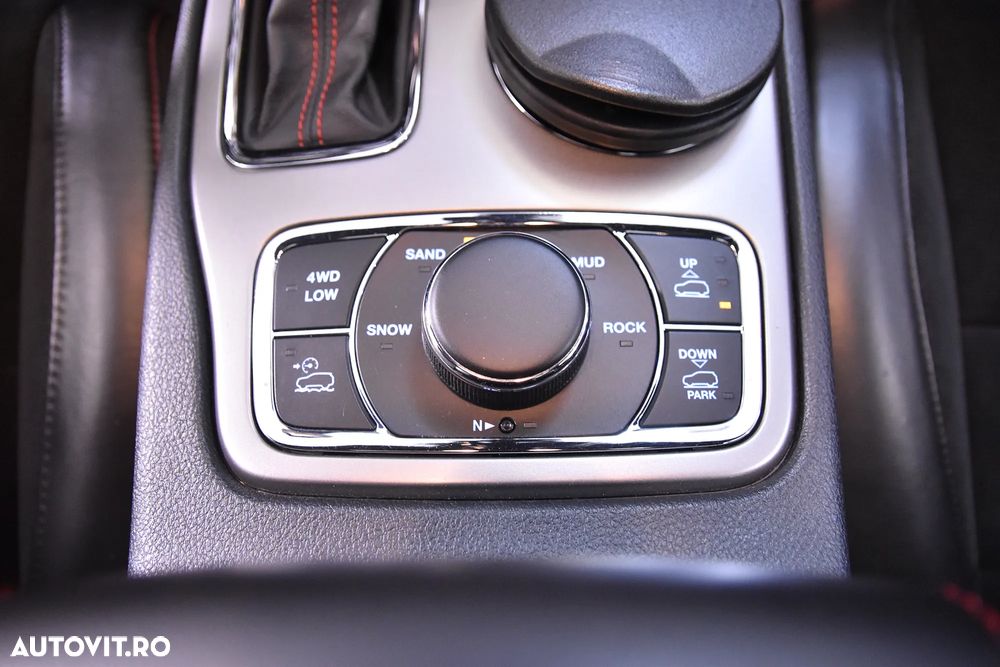 Jeep Grand Cherokee 3.0 TD AT Trailhawk - 17