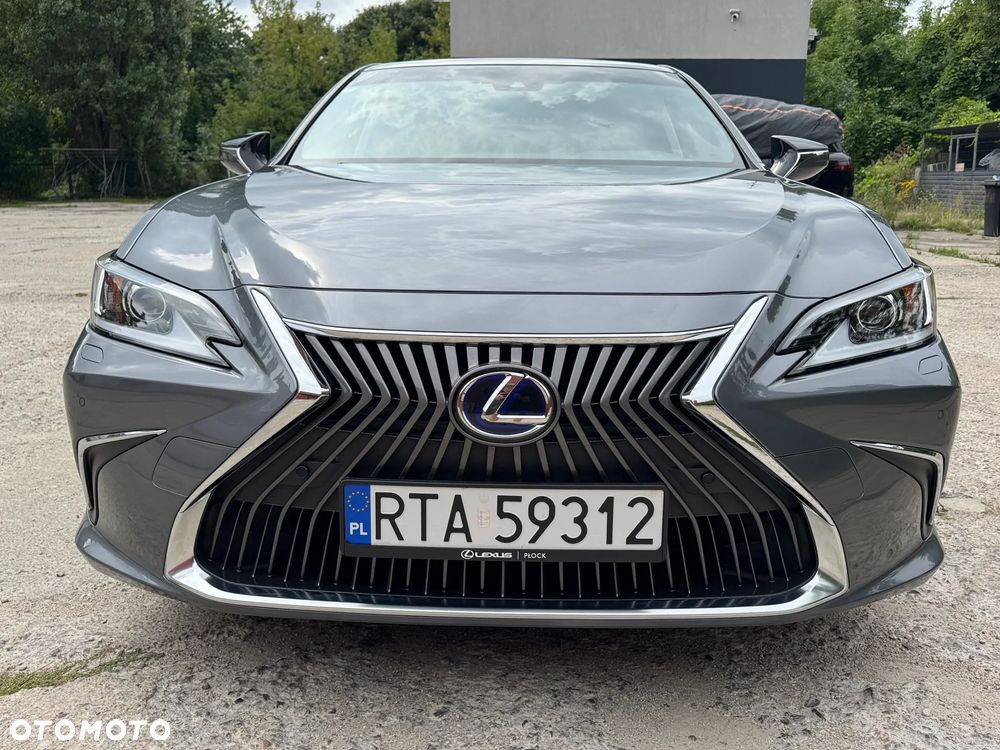 Lexus ES 300h Business Edition + - 3
