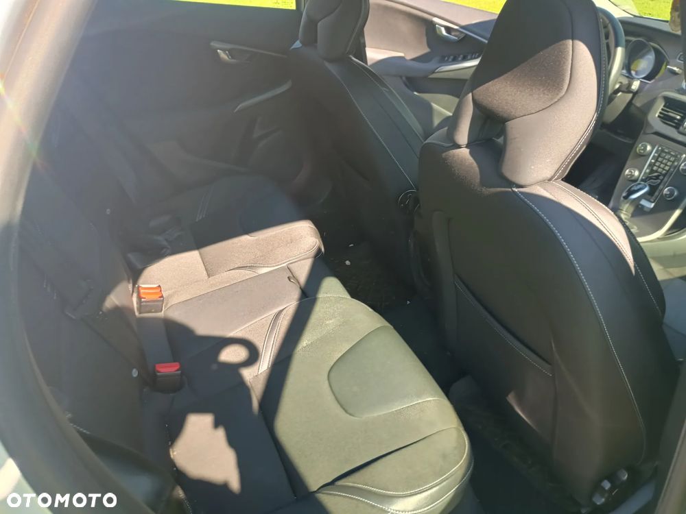 Volvo V40 D2 Geartronic Momentum - 8