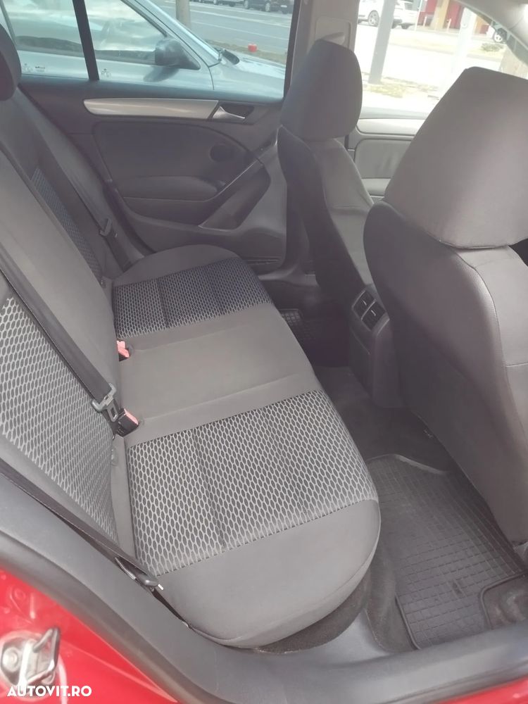Volkswagen Golf 1.6 Comfortline - 4