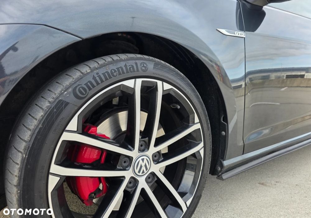 Volkswagen Golf 2.0 TDI BMT GTD - 8