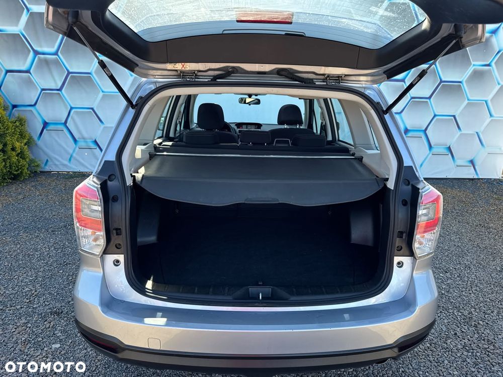 Subaru Forester 2.0D Edition - 10