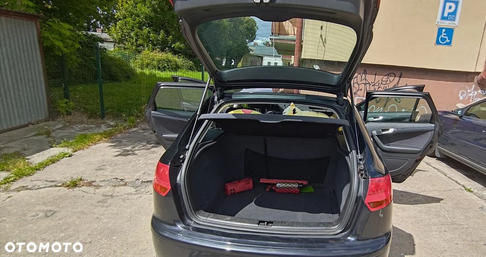 Audi A3 Sportback 1.6 FSI Ambition - 13