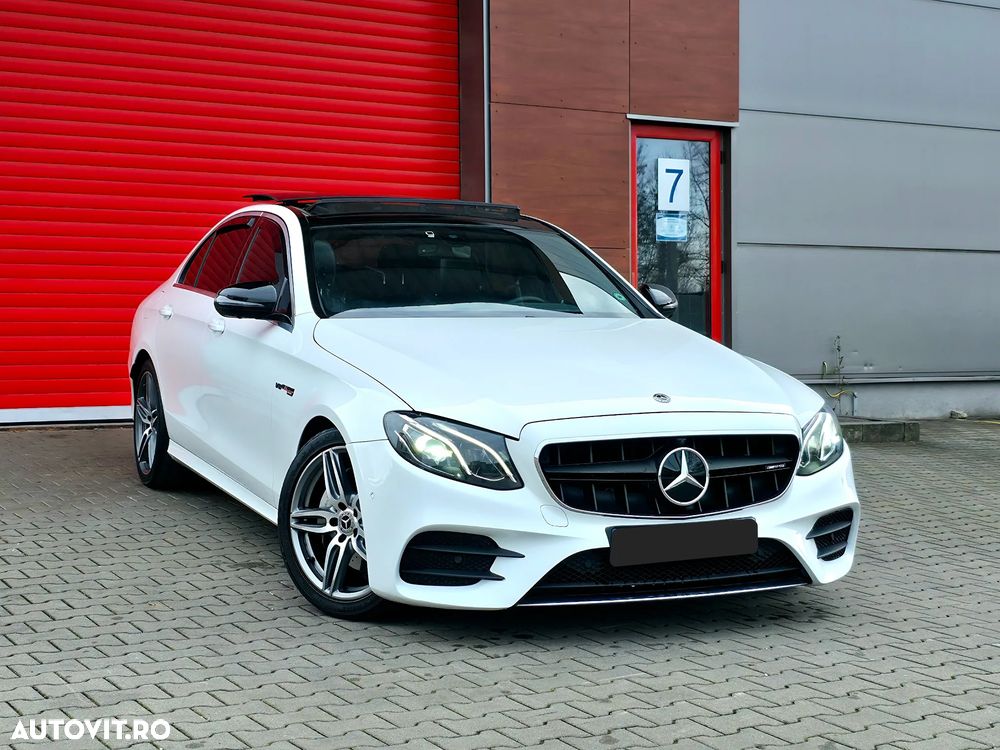 Mercedes-Benz E 220 d T 9G-TRONIC AMG Line - 2
